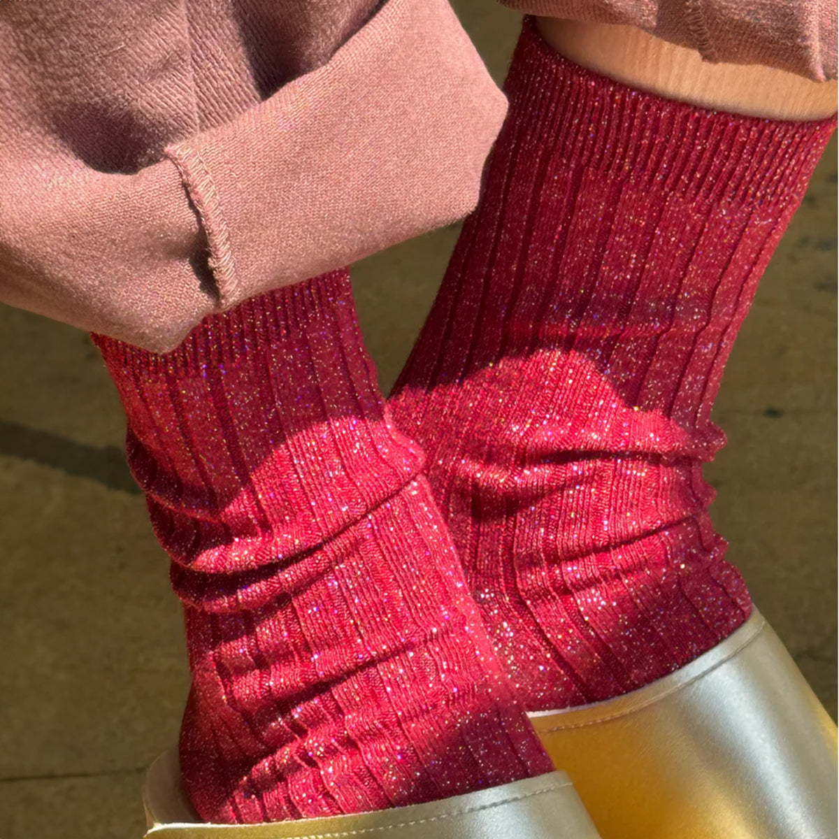 CARMINE GLITTER | Detail