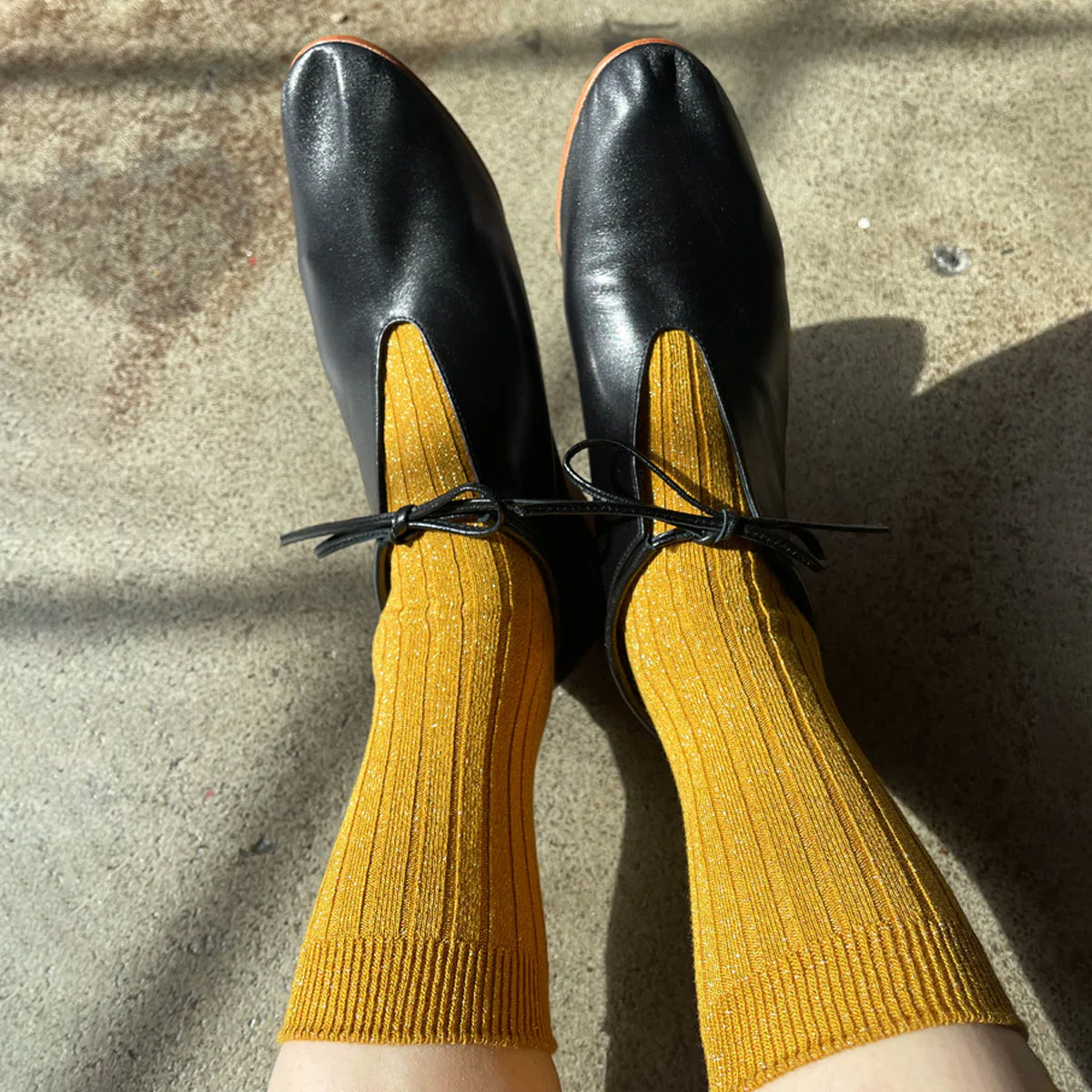 MUSTARD GLITTER | Detail