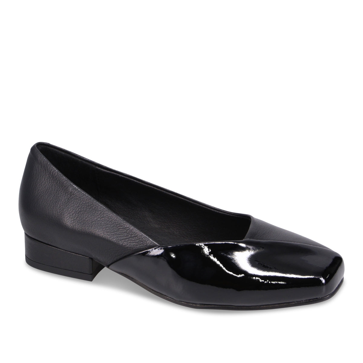 BLACK PATENT LEATHER