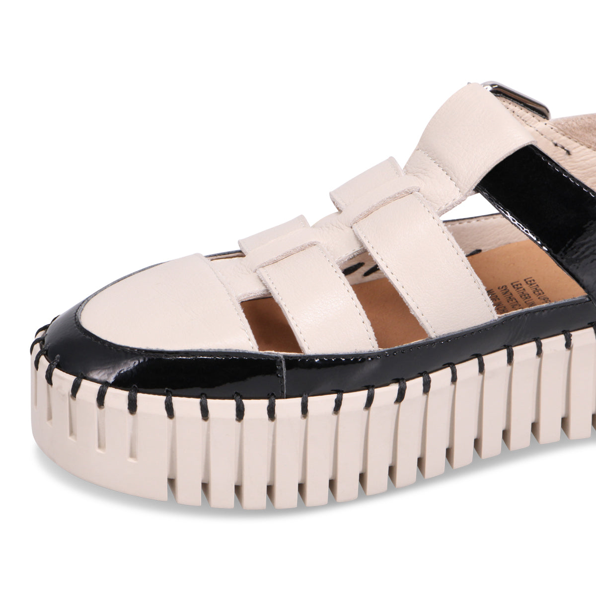 BLACK ALMOND | Detail