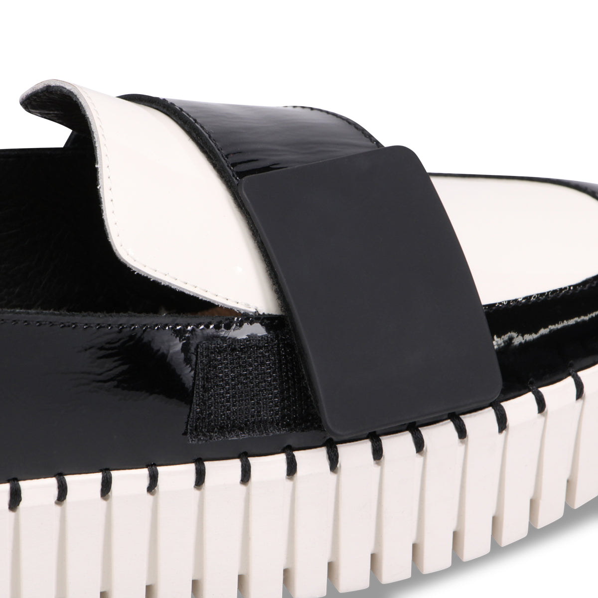 BLACK IVORY | Detail