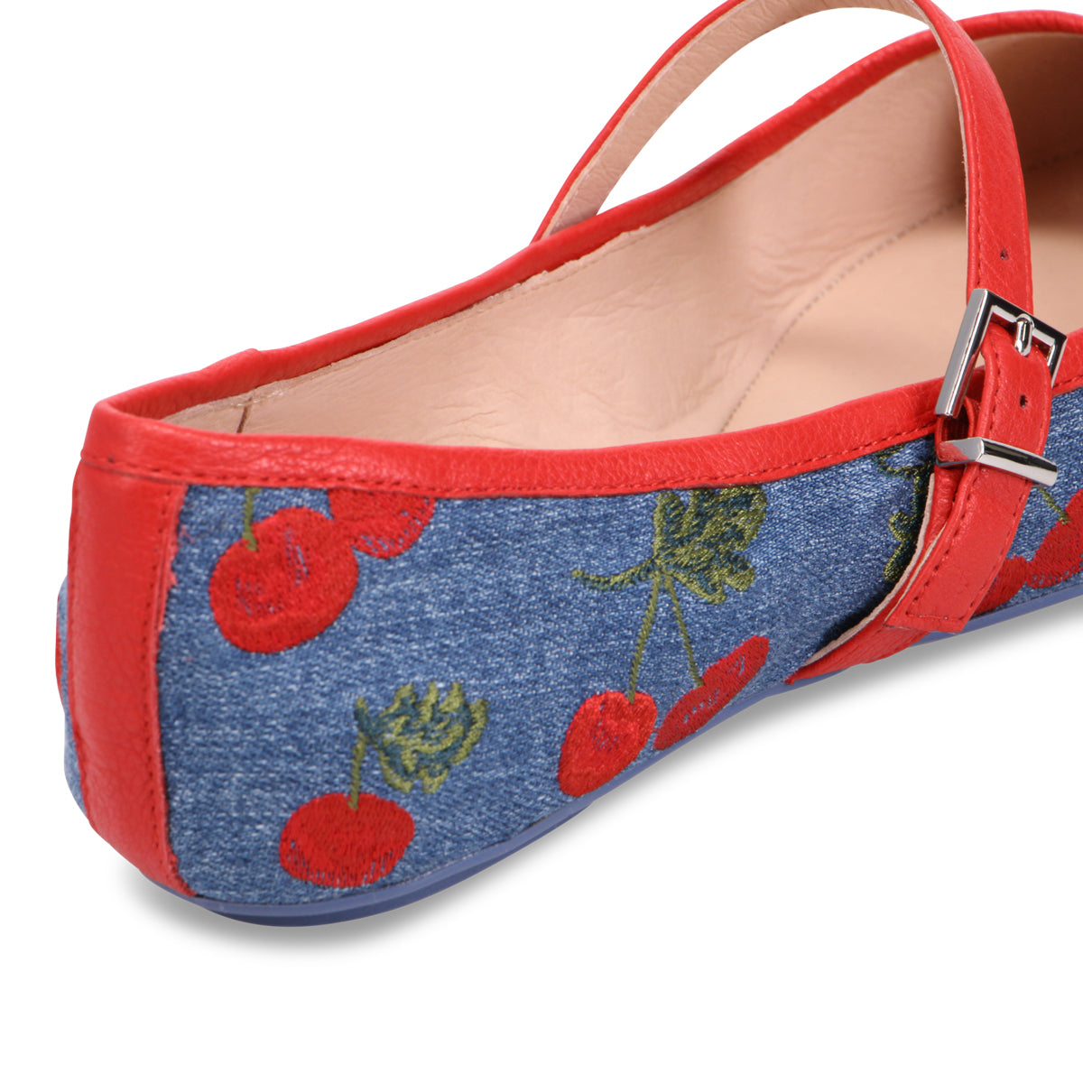 BLUE CHERRIES | Detail