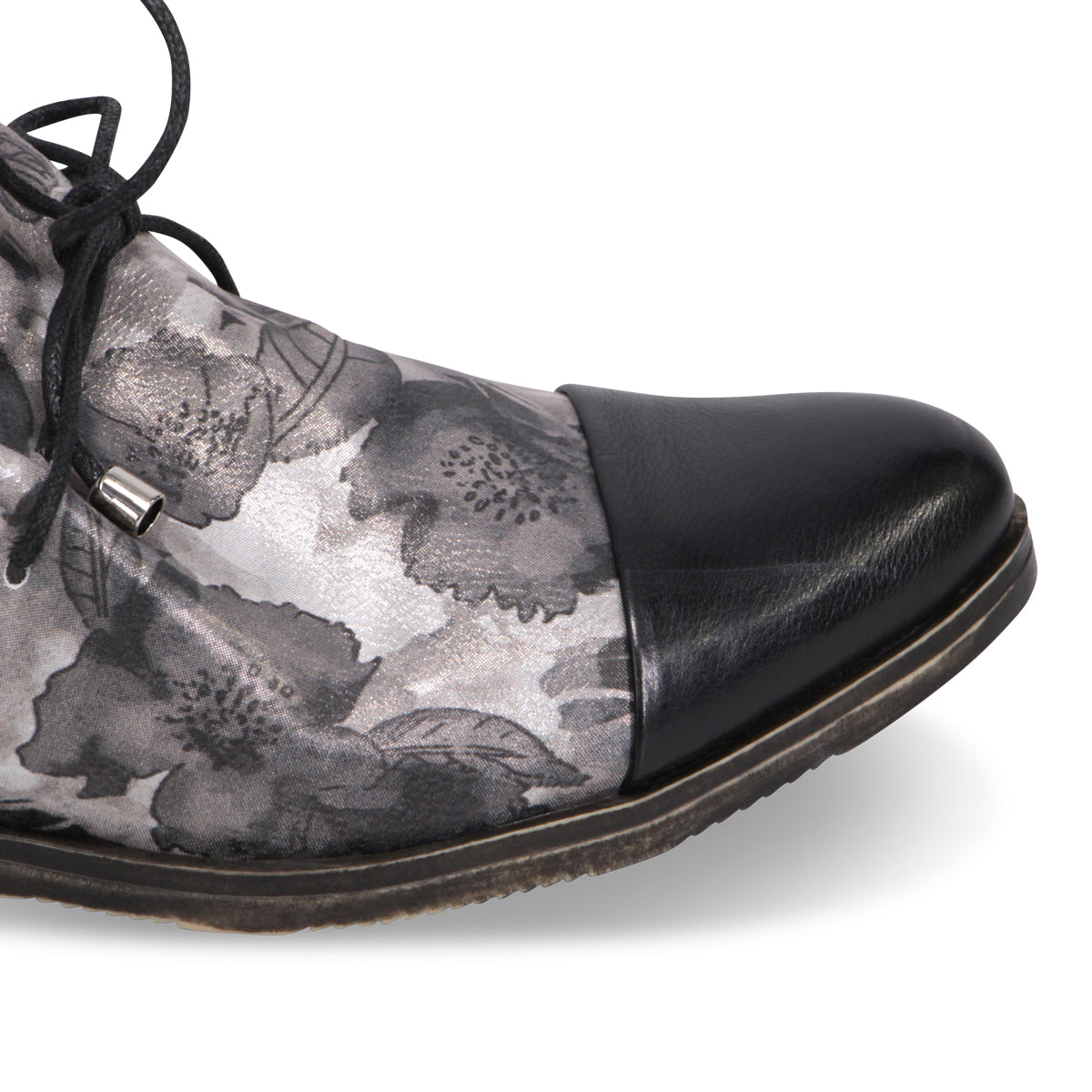 Kotty Slip On V