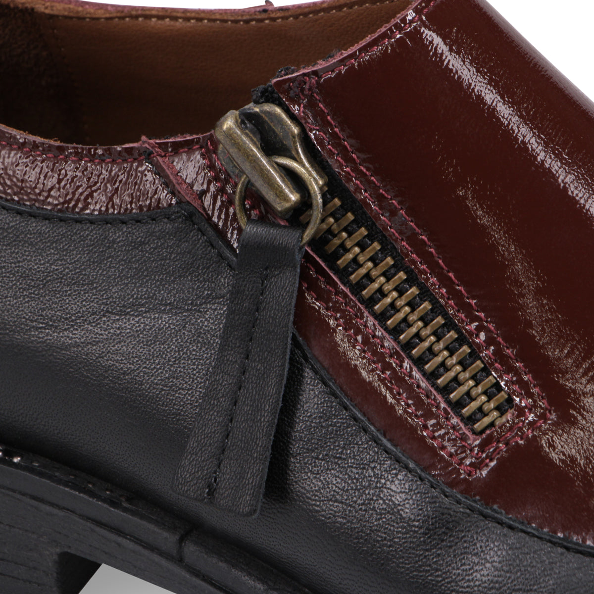 BLACK BORDEAUX PATENT | Detail