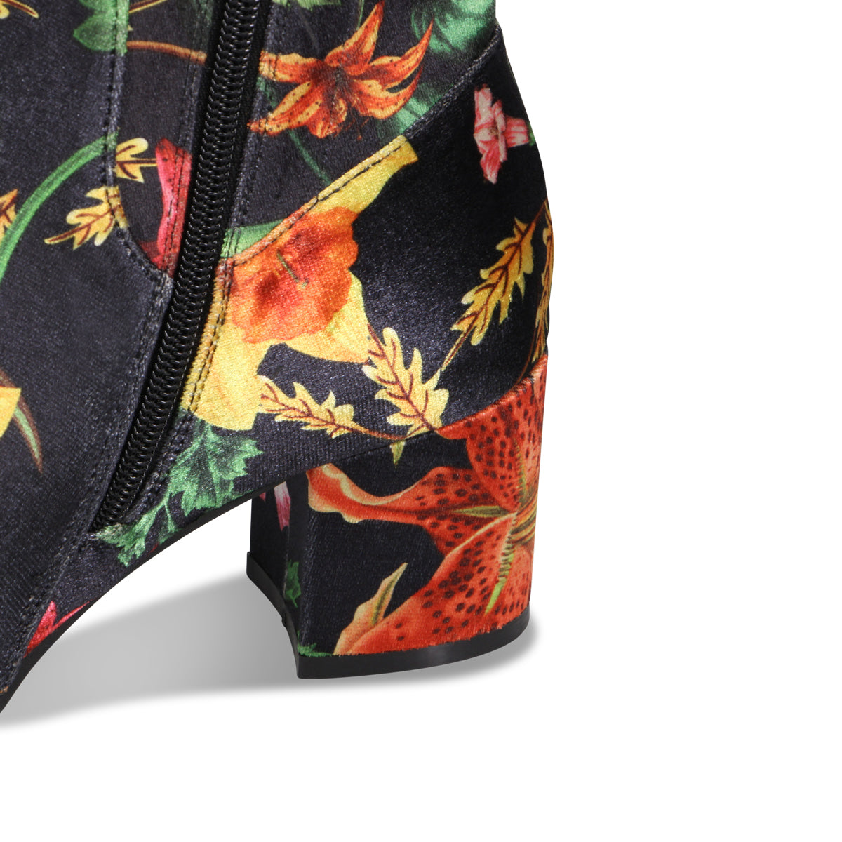 BLACK LILY | Detail