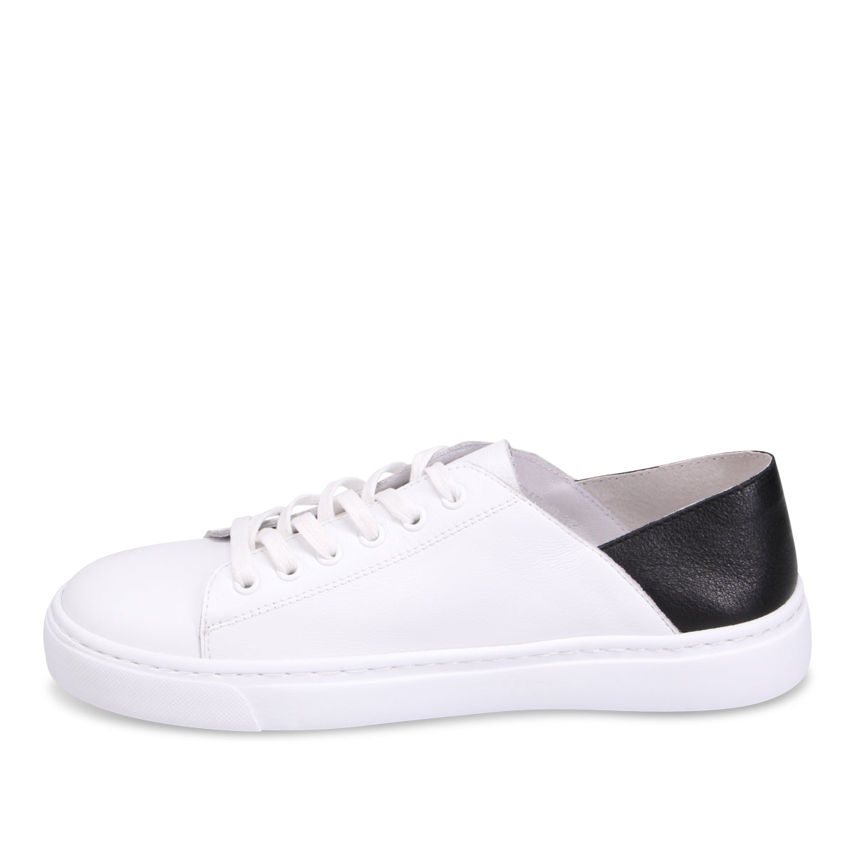 WHITE BLACK | Left