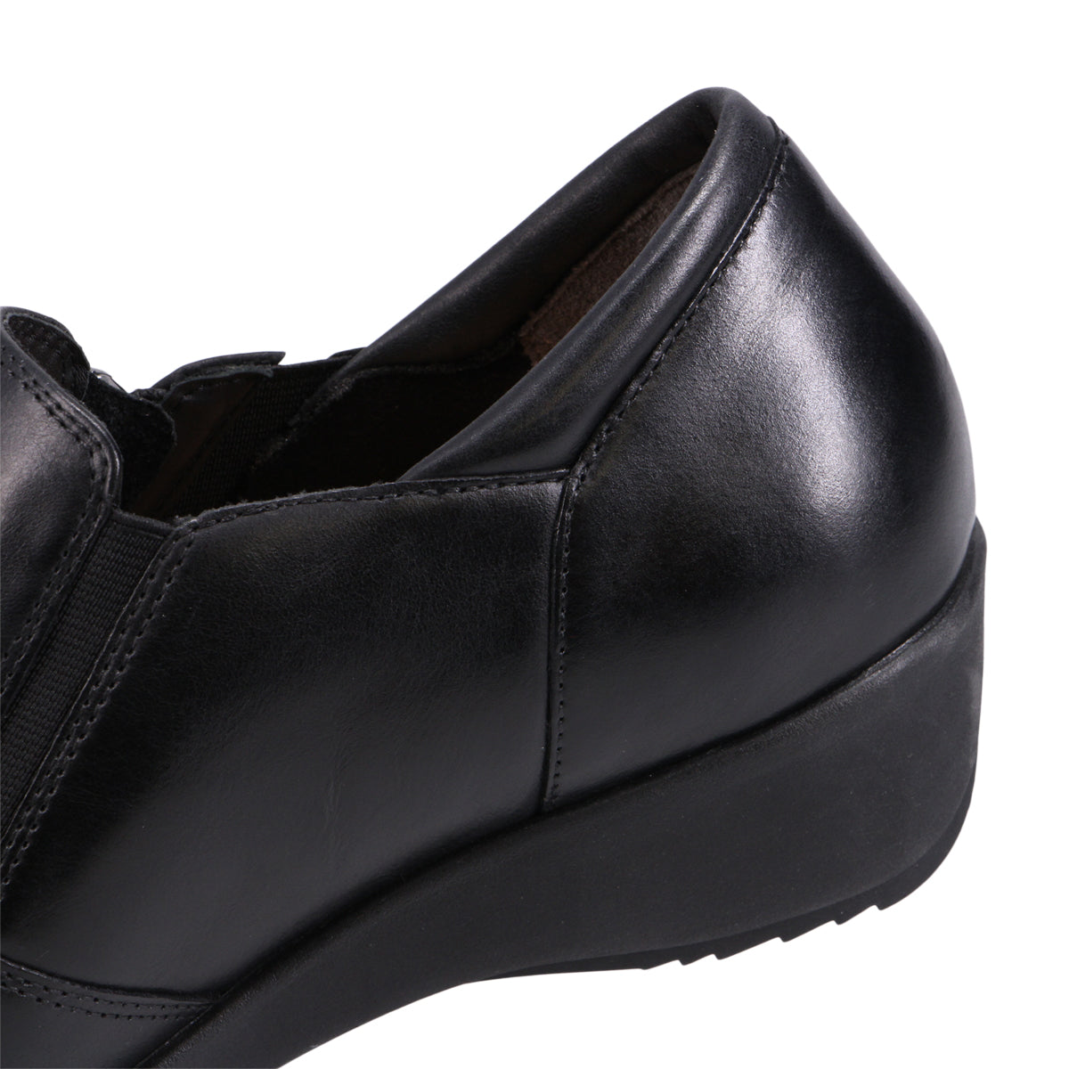 BLACK LEATHER | Detail