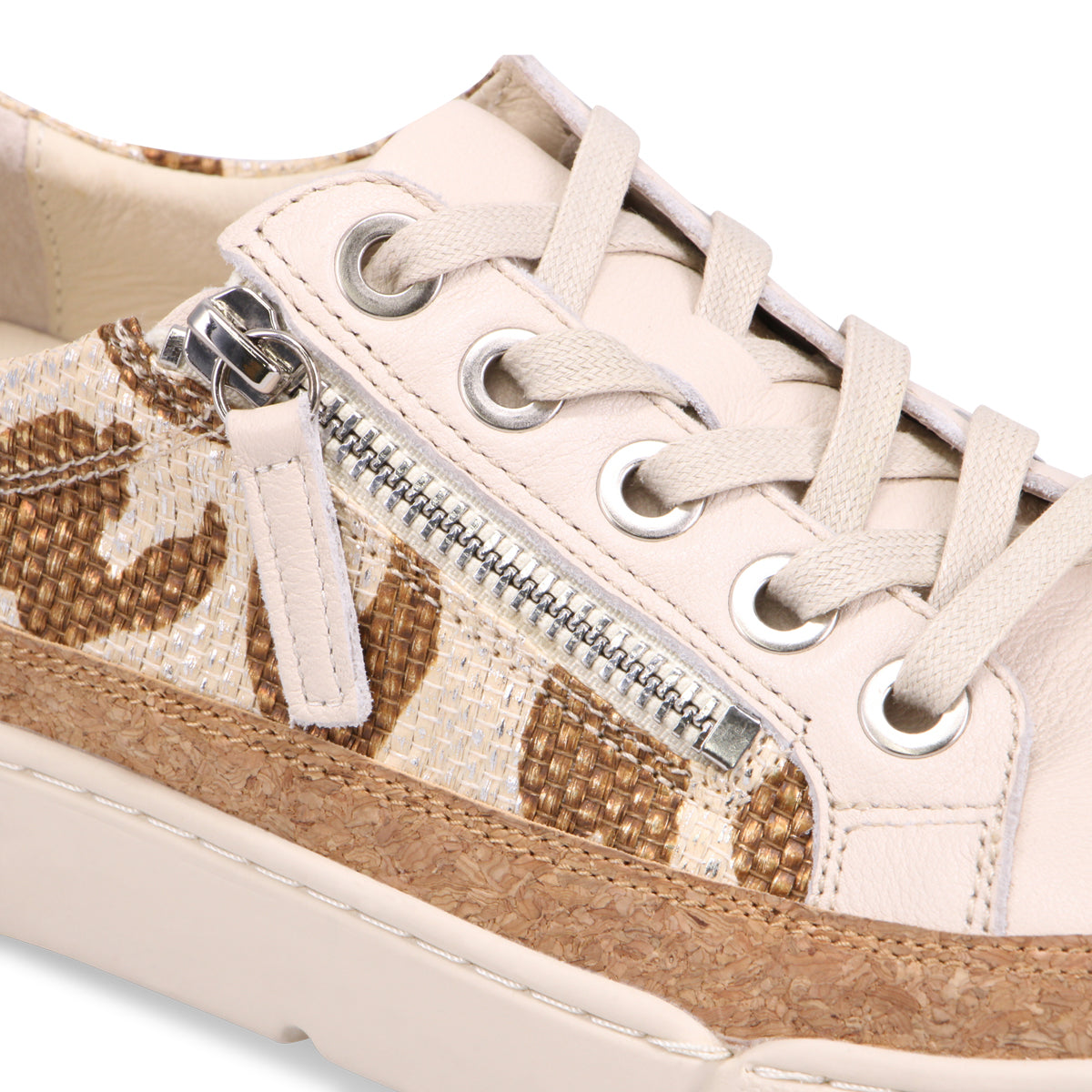 OATMILK BRONZE | Detail