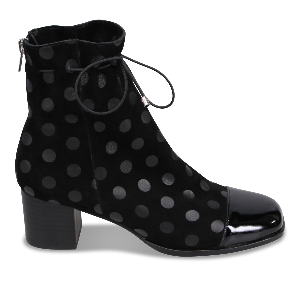 BLACK DOT | Right