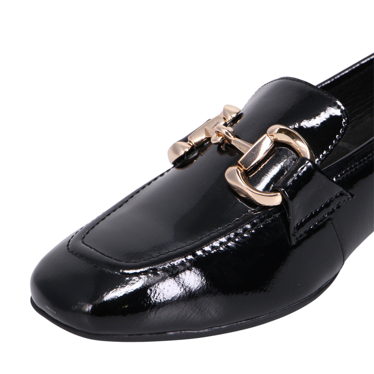 BLACK PATENT LEATHER | Detail