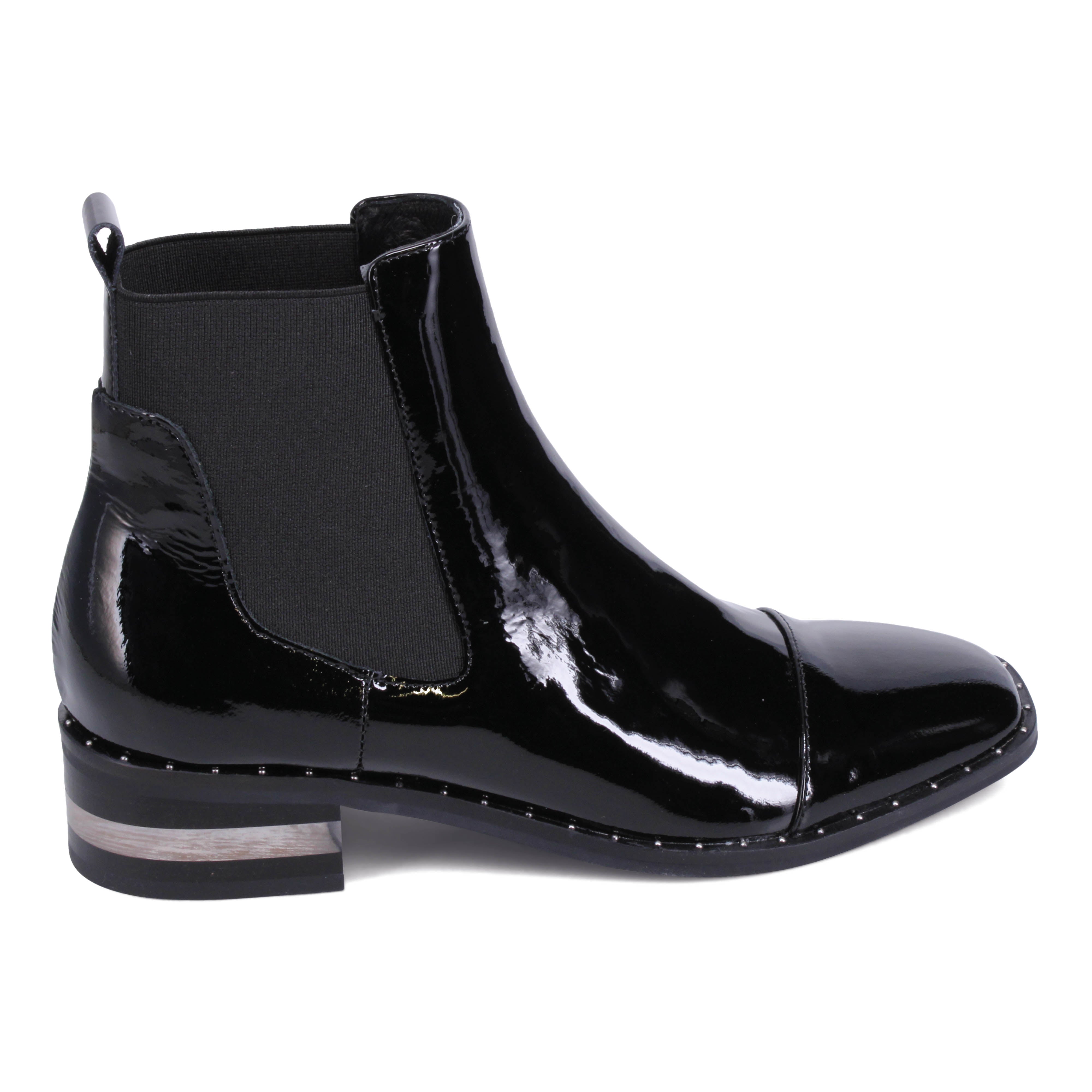 BLACK PATENT | Right