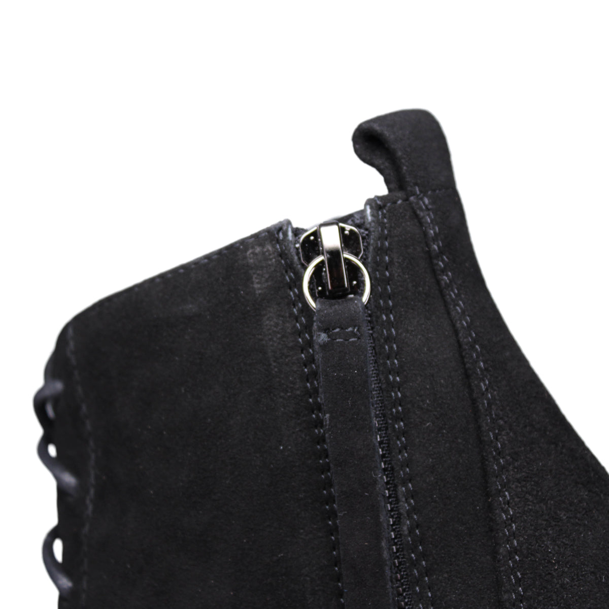BLACK SUEDE | Detail
