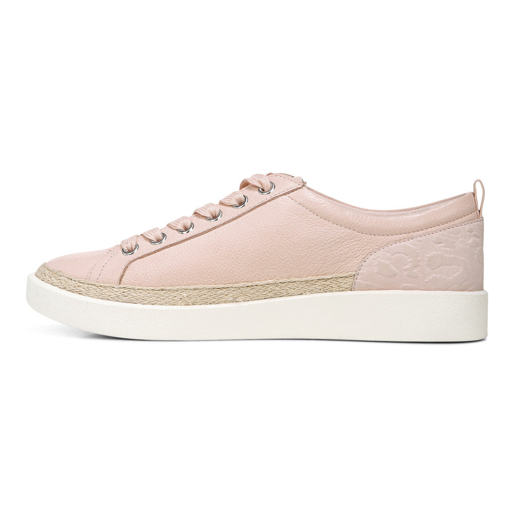 PALE BLUSH | Left