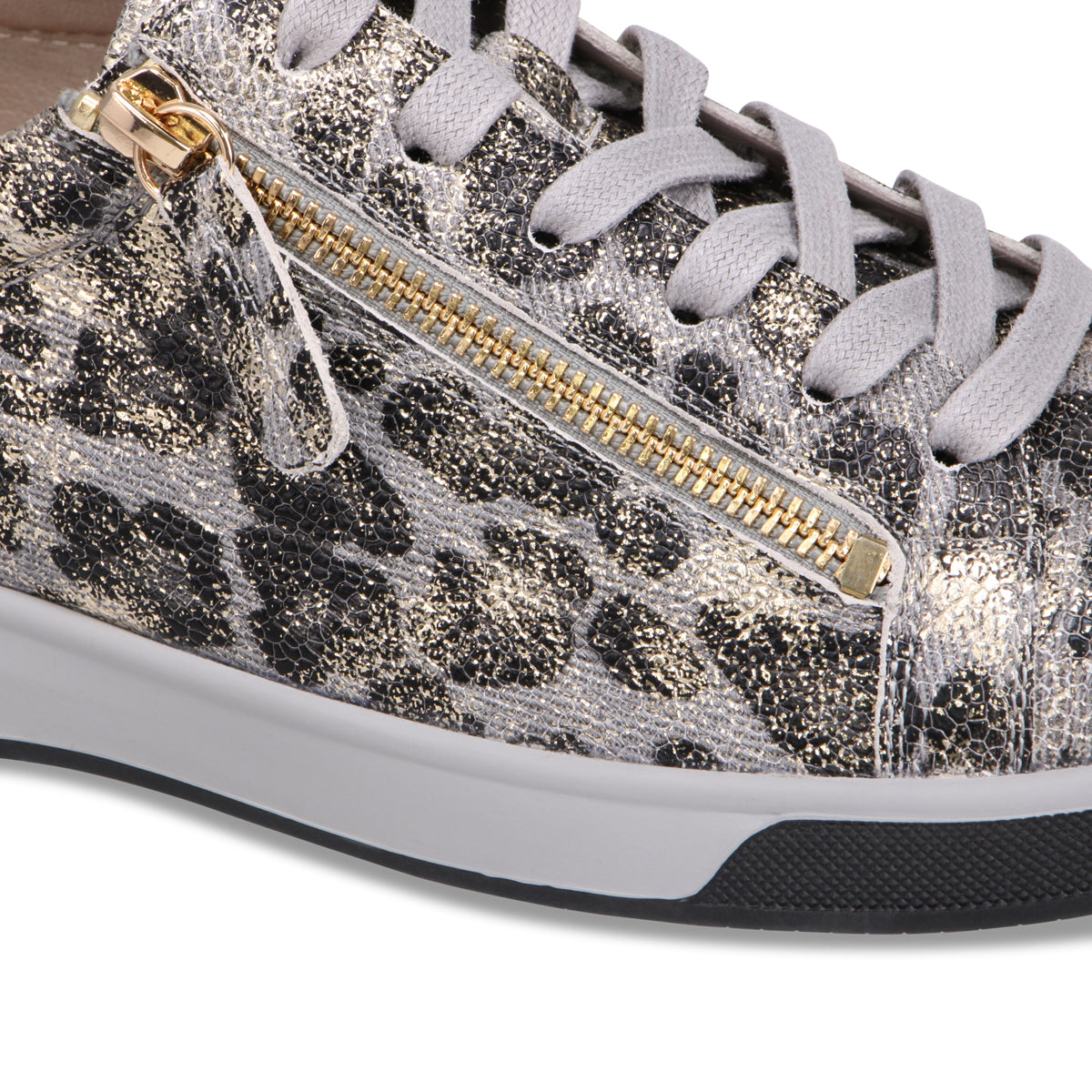 SLATE GOLD LEOPARD | Detail