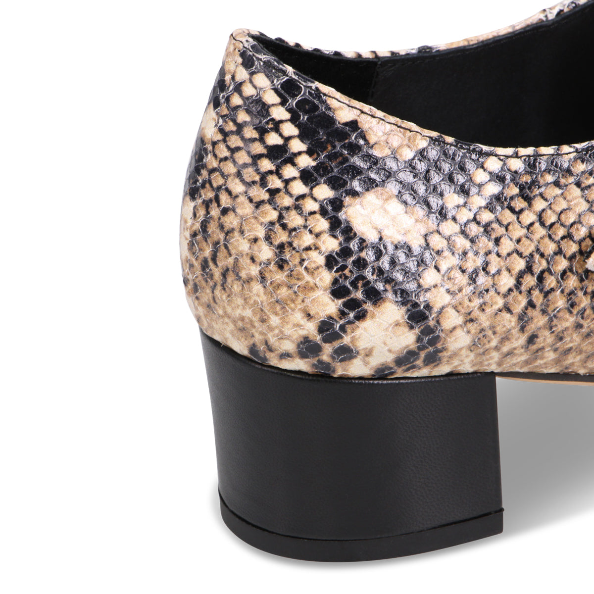 BLACK CARAMEL SNAKE | Detail