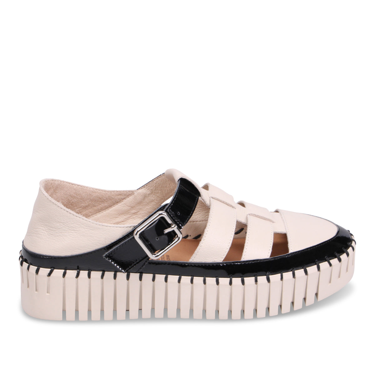 BLACK ALMOND | Right