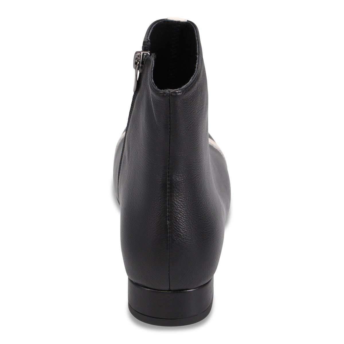 BLACK MILK | Rear