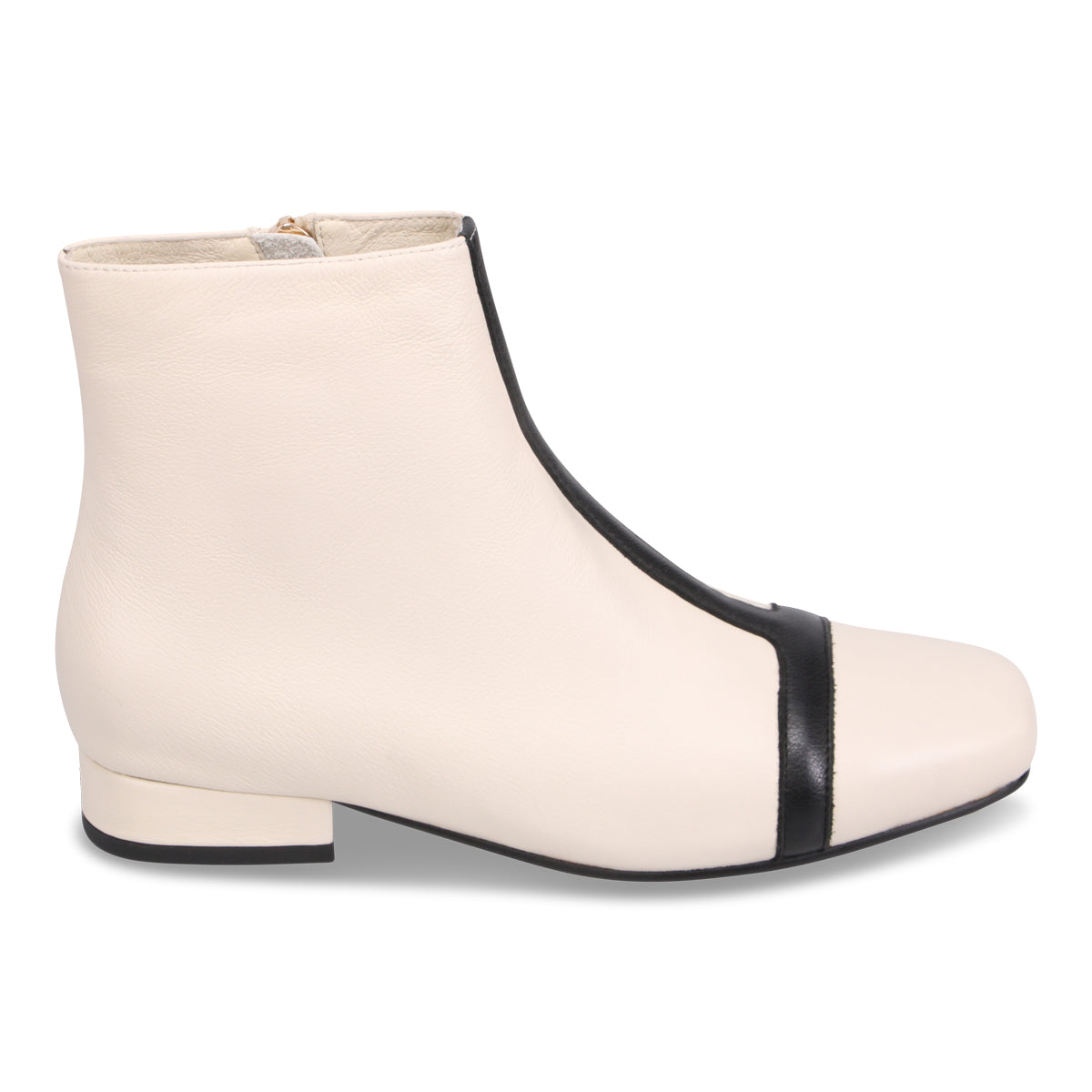 MILK BLACK | Right
