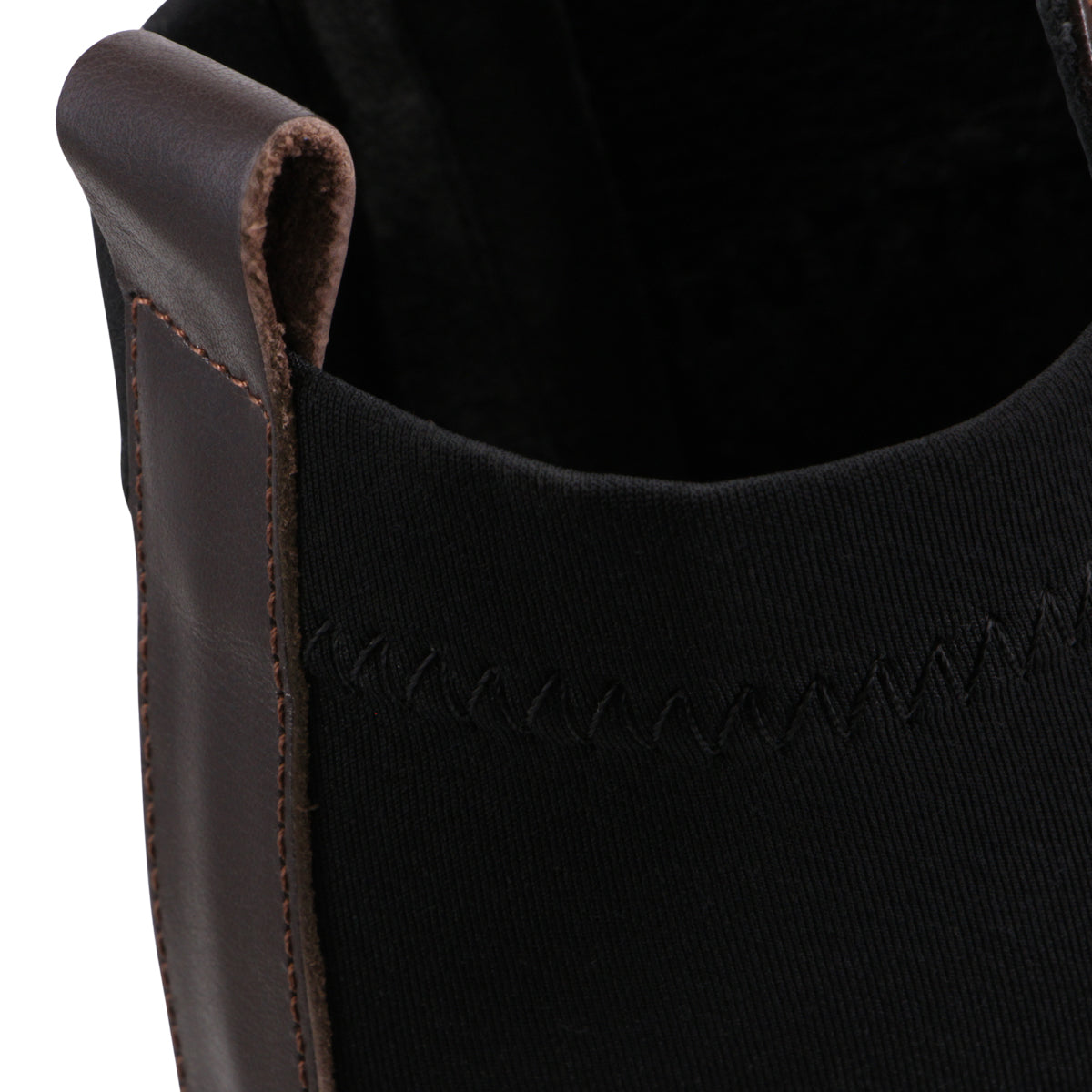DARK BROWN | Detail
