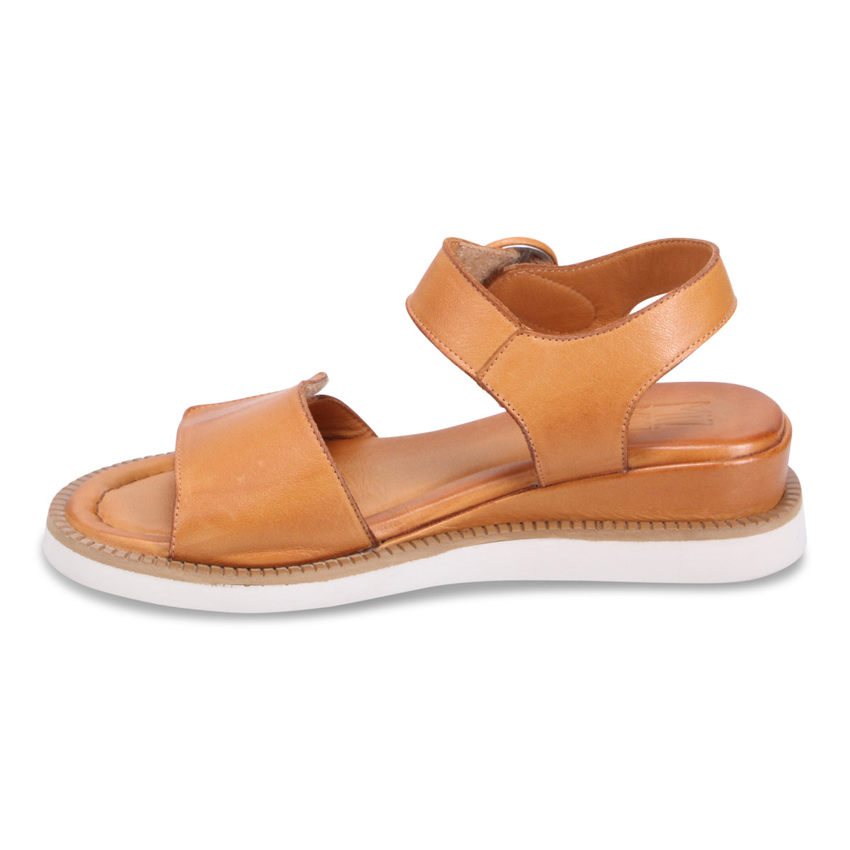 BRANDY | Left