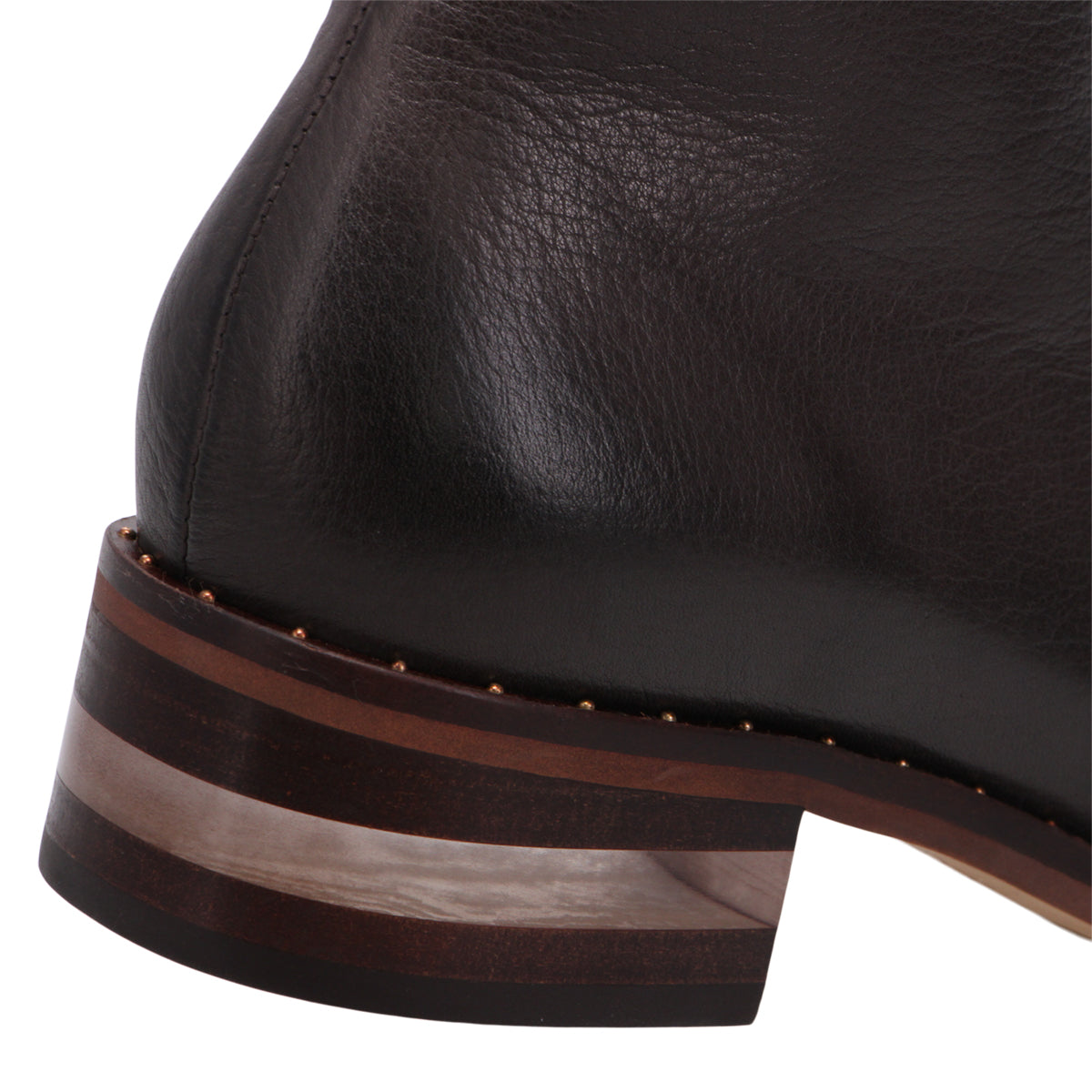 CHOC LEATHER | Detail