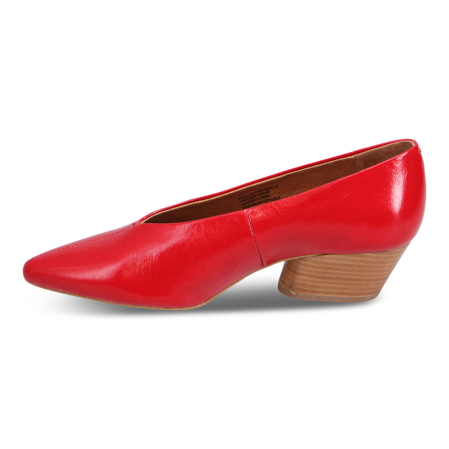 RED PATENT | Left