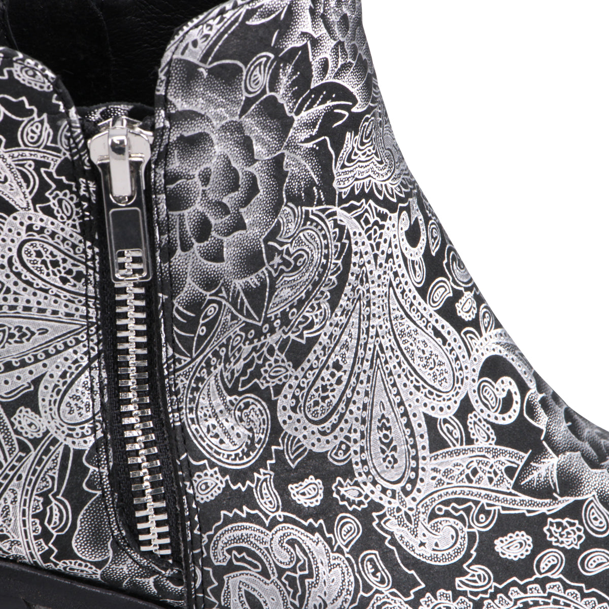 BLACK SILVER PRINT | Detail