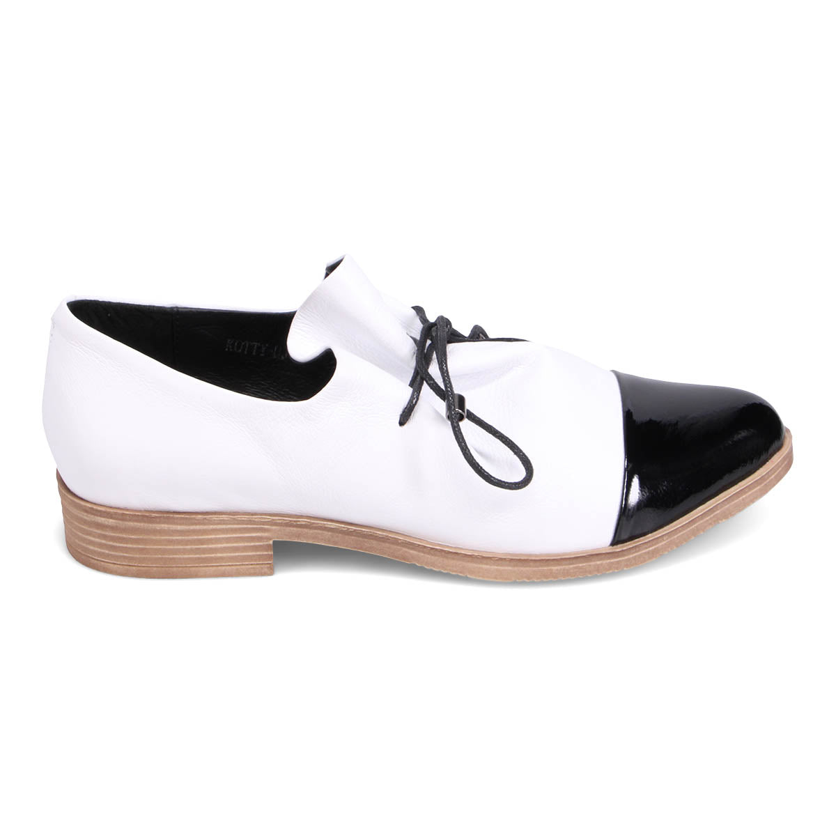 BLACK/WHITE PATENT LEATHER | Right