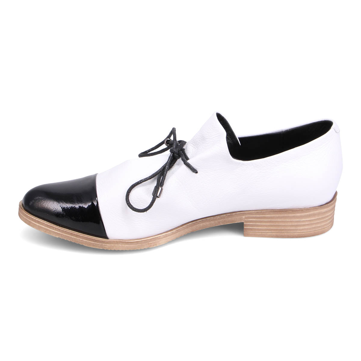 BLACK/WHITE PATENT LEATHER | Left