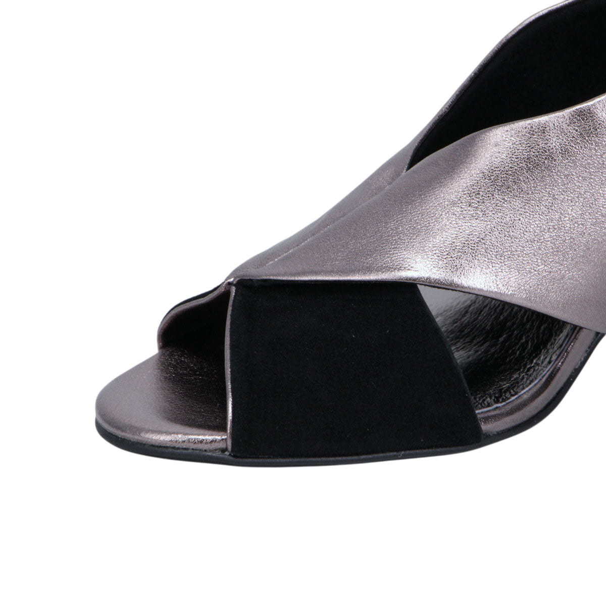 BLACK/PEWTER | Detail