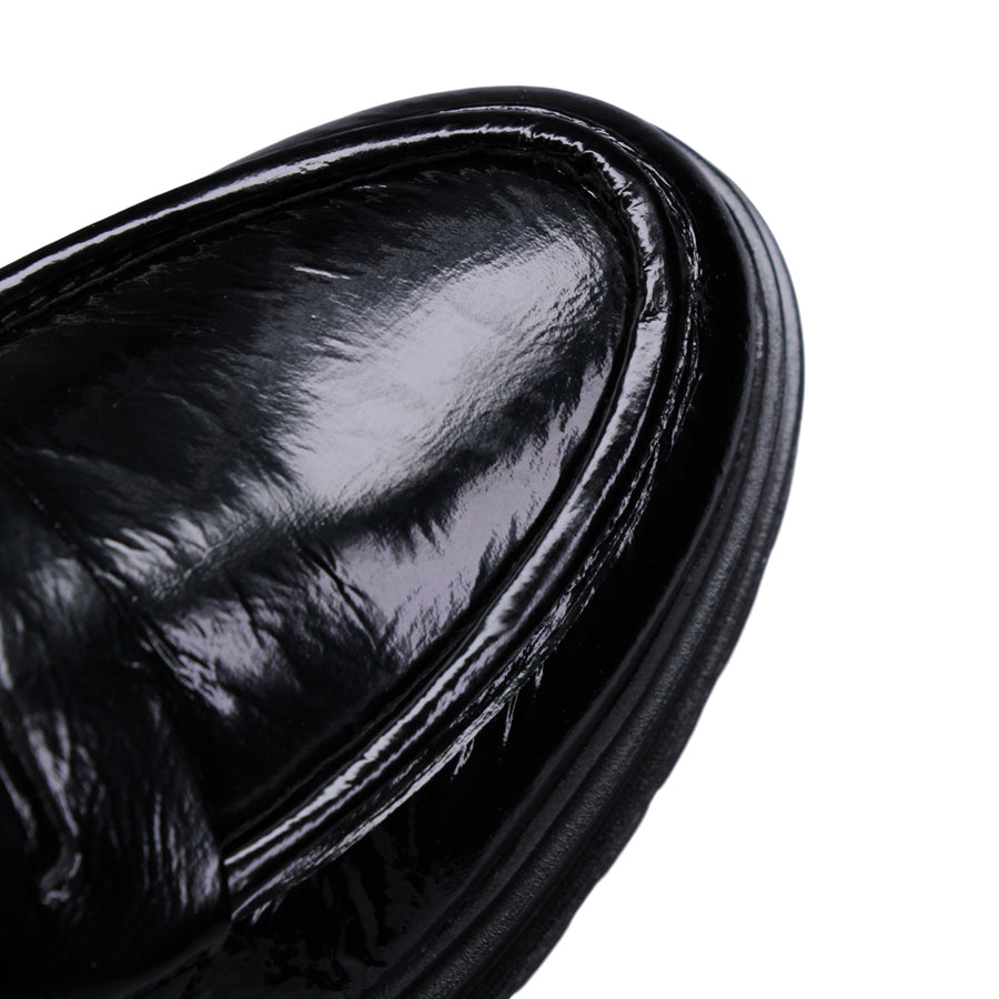 BLACK PATENT | Detail