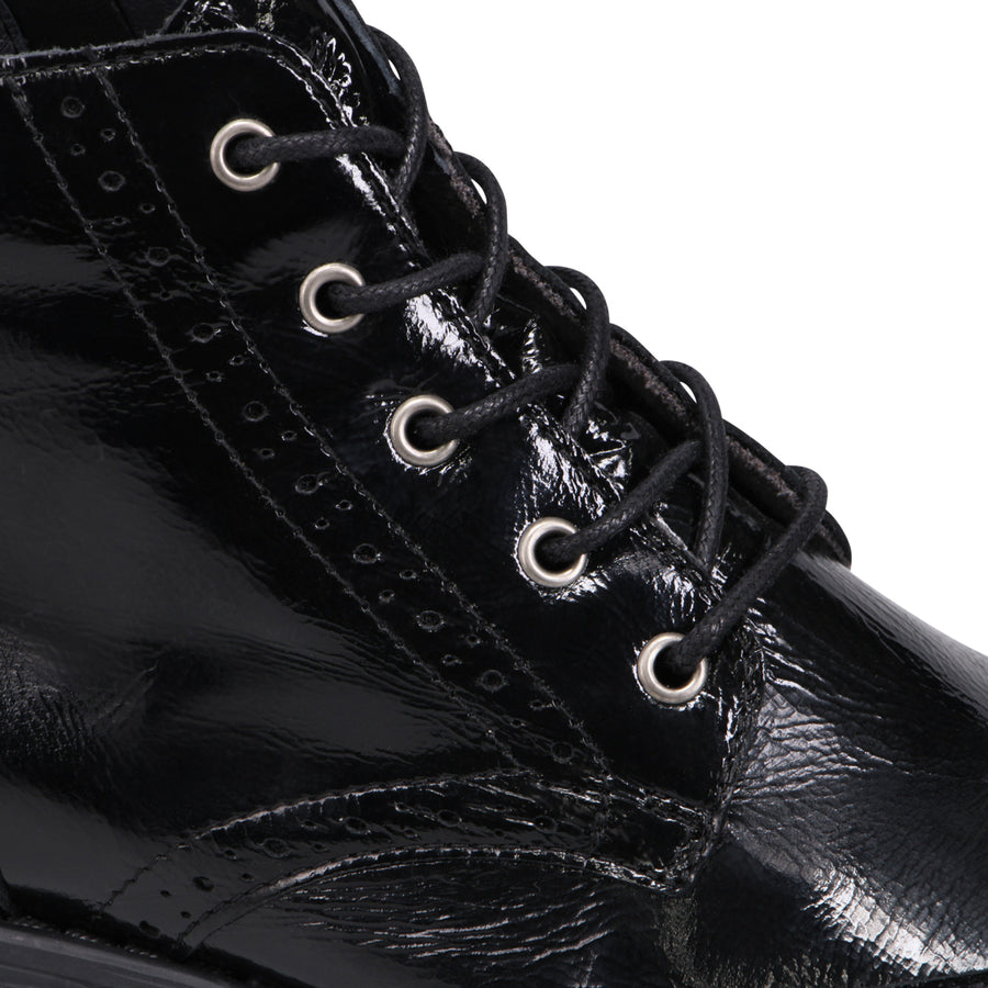 BLACK CRINKLE | Detail