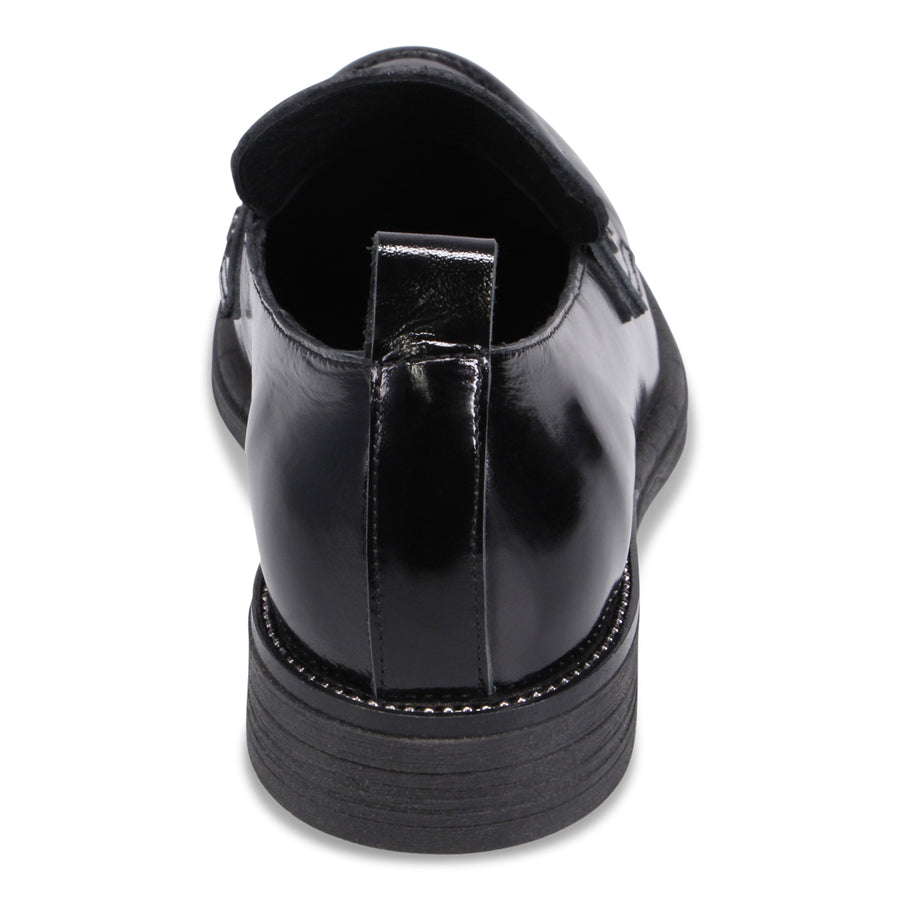 BLACK PATENT | Rear