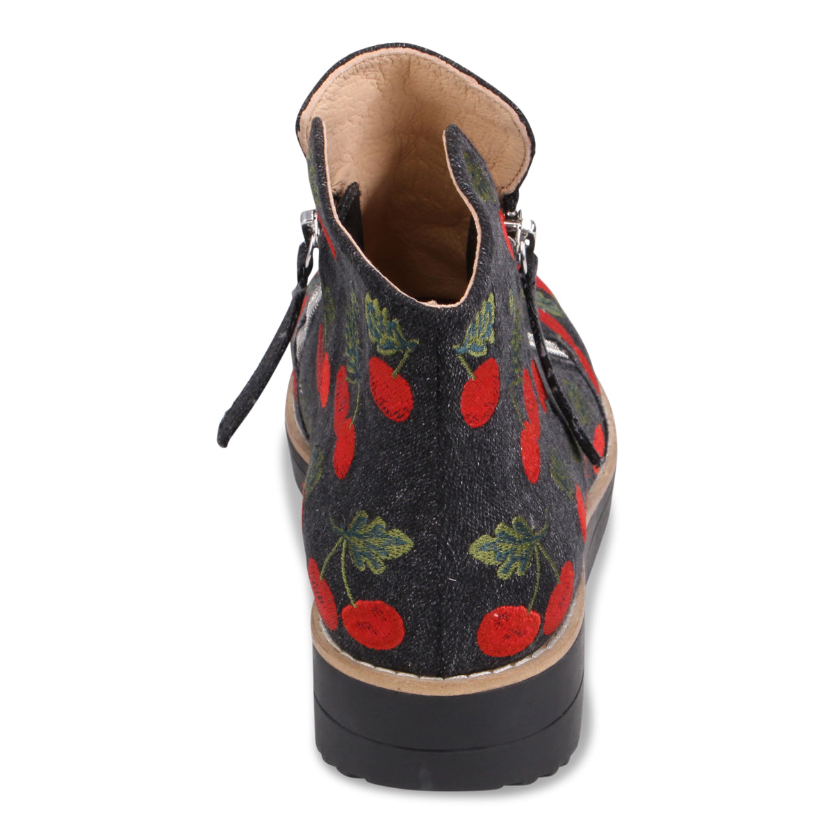 BLACK CHERRIES | Rear