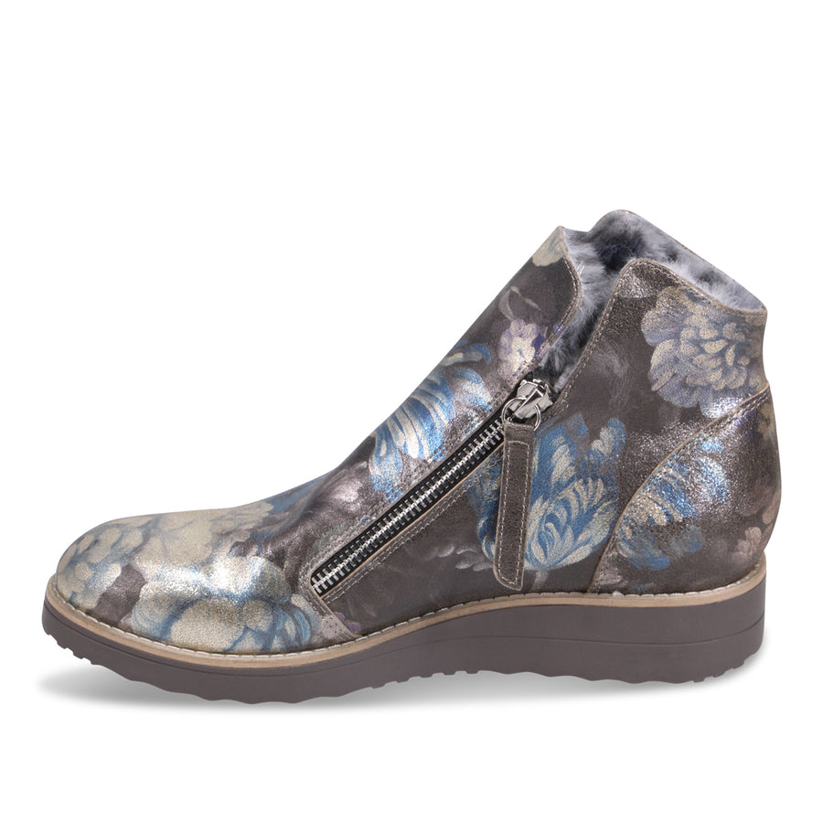 BLUE METAL FLORAL | Left