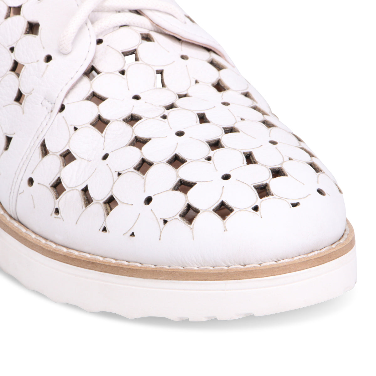 WHITE LEATHER | Detail