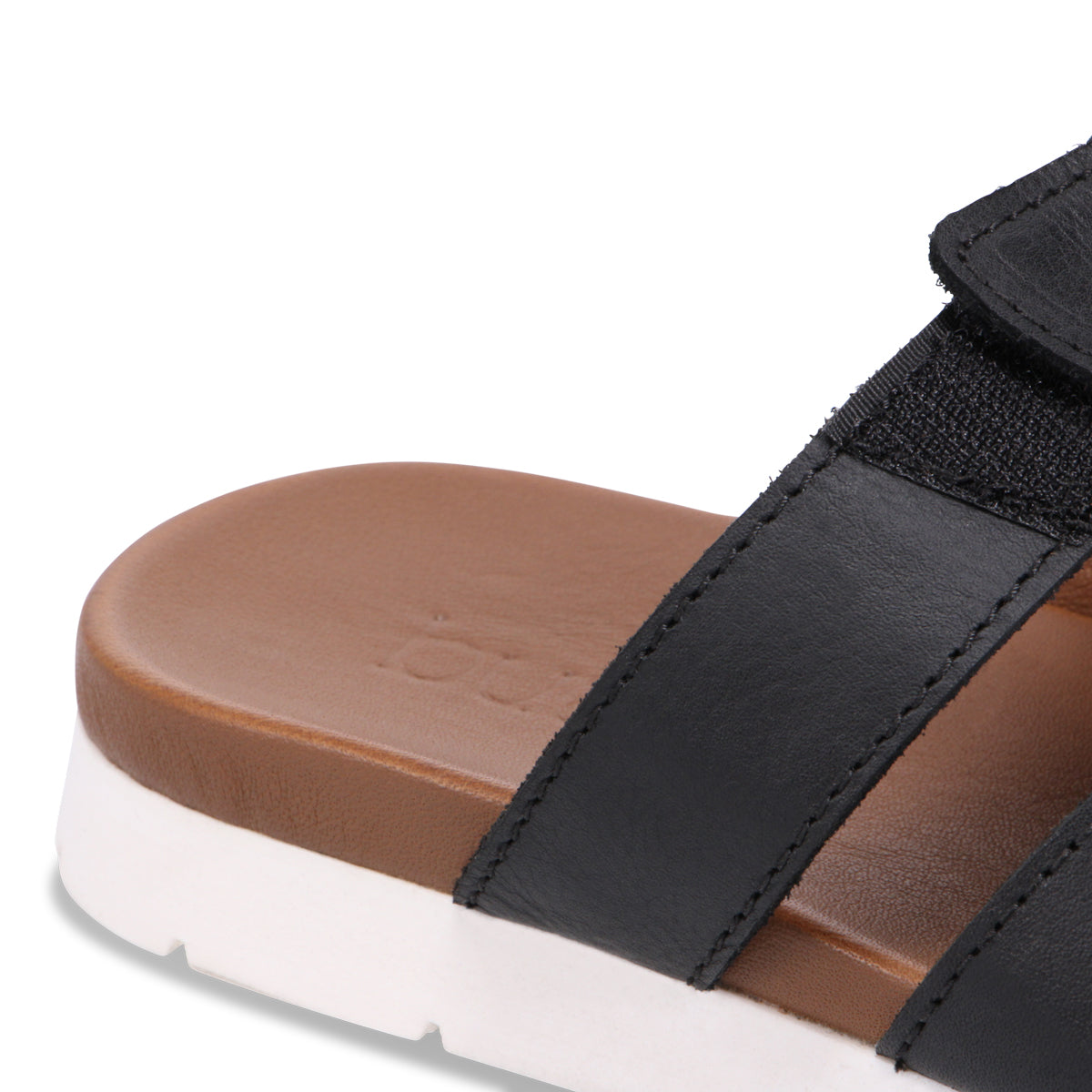 BLACK | Detail