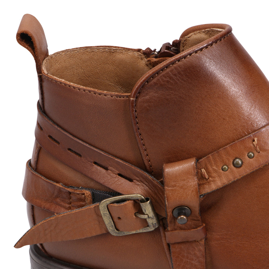 BRANDY ANTIQUE | Detail