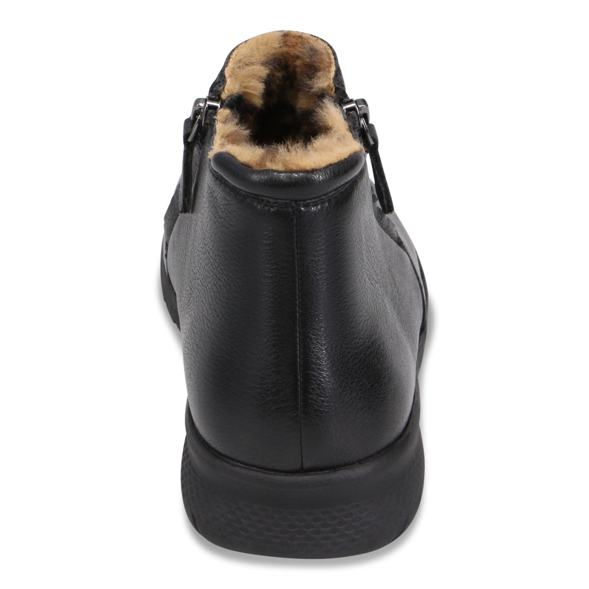 BLACK LEOPARD | Rear