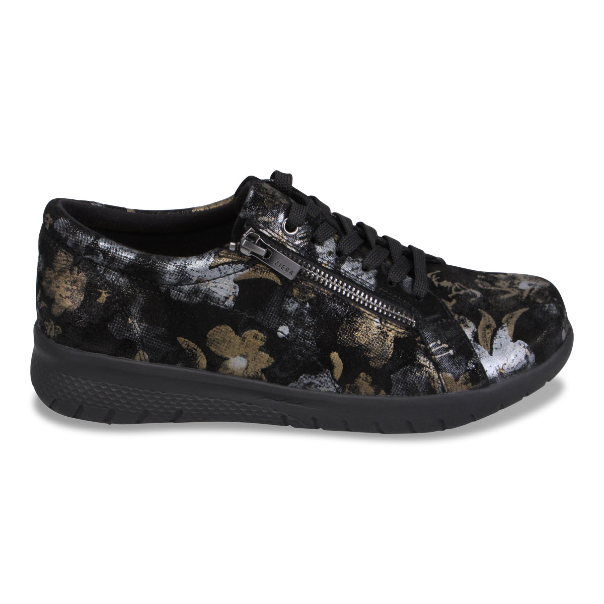 BLACK METAL SUEDE | Right