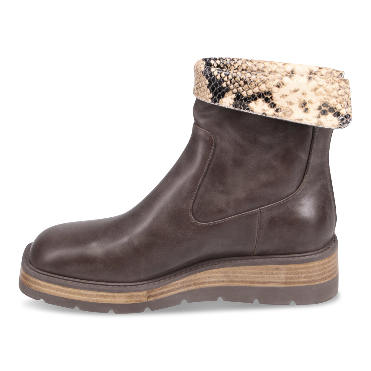 CHOC SNAKE | Left