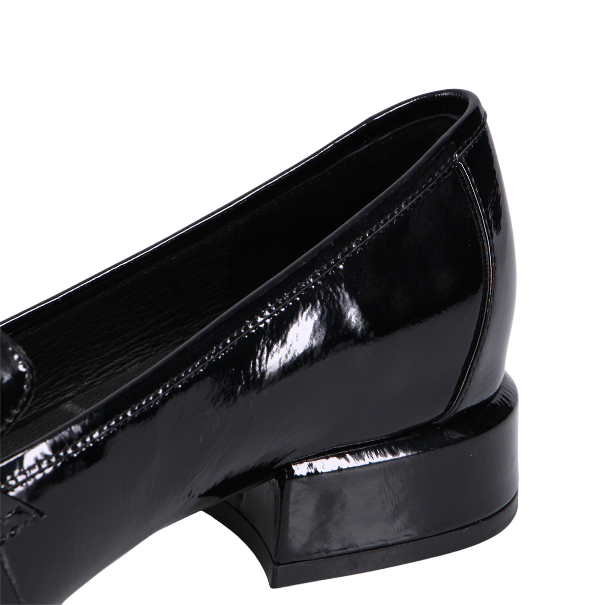 BLACK PATENT LEATHER | Detail