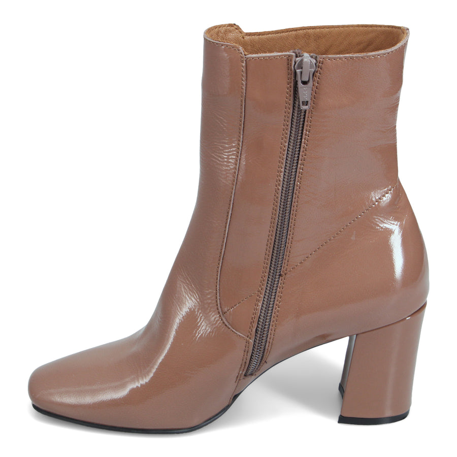 TAUPE PATENT | Left