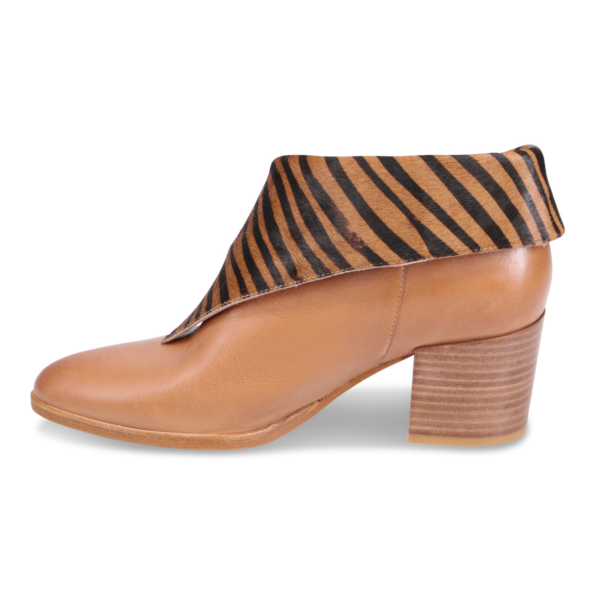 TAN TIGER | Left
