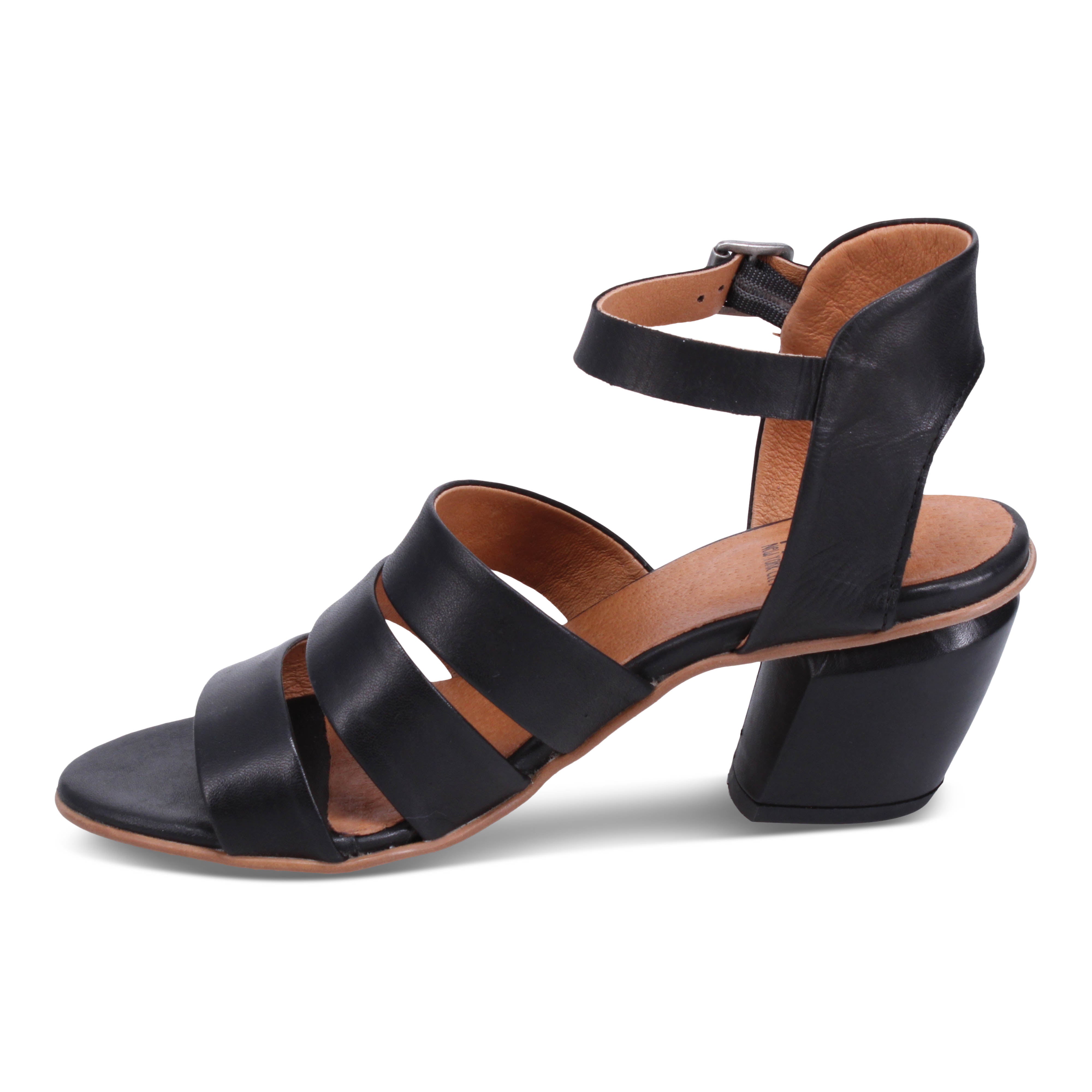 BLACK | Left