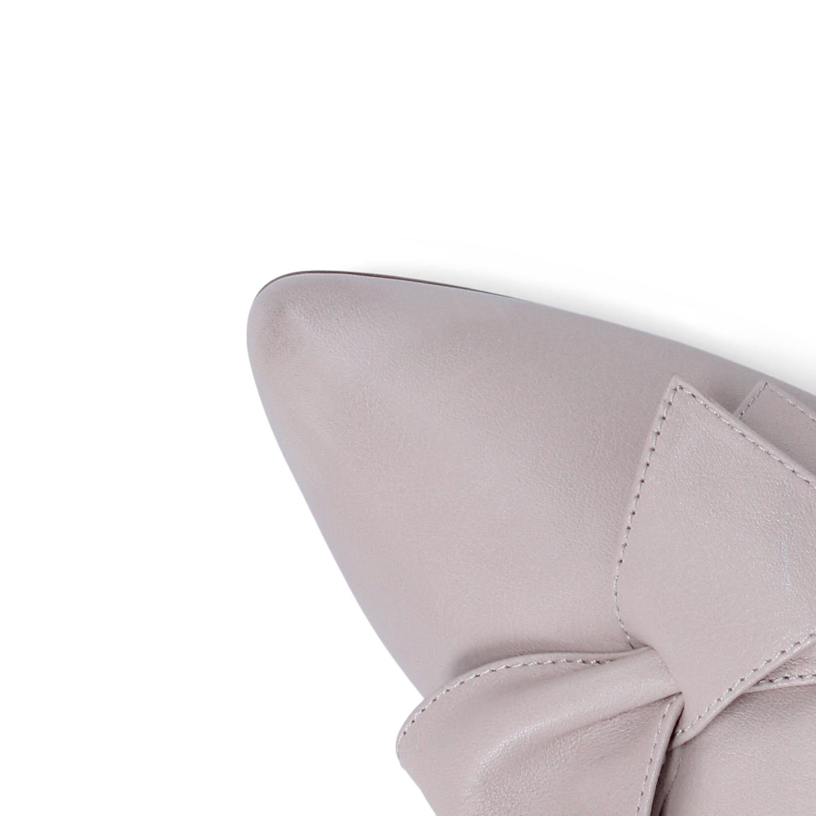 LIGHT GREY LEATHER | Detail