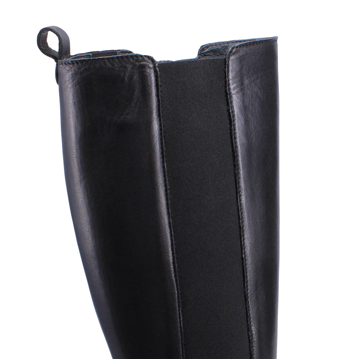 BLACK | Detail