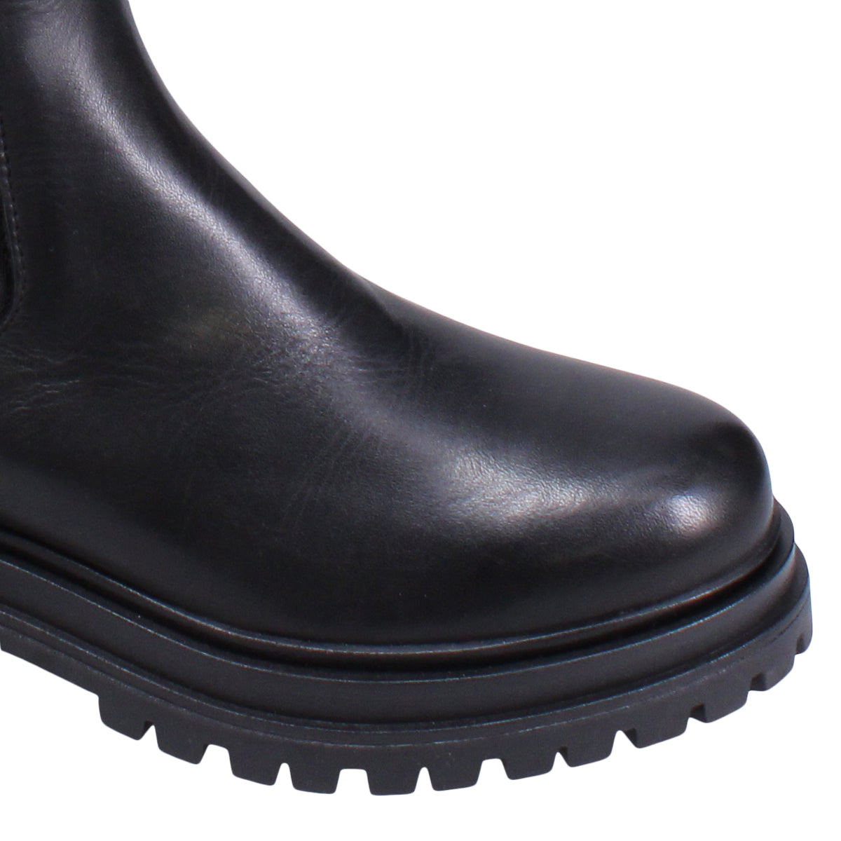 BLACK | Detail